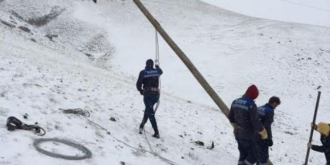 Dondurucu Havada Elektrik Arızasını Giderme Çalışması