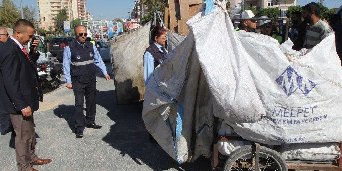 Toroslar Zabıtasından Çöp Toplayıcılara Operasyon