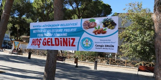 Alaşehirli Üreticiye 7 Bin 770 Ceviz Fidanı