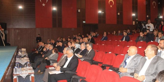 Mardin’de Ortadoğu Sempozyumu Başladı