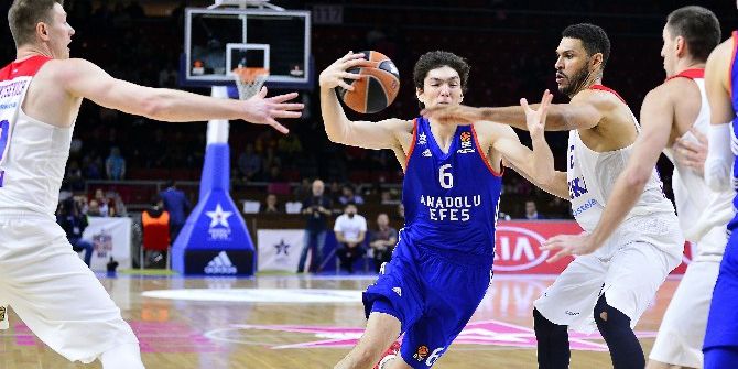 Efes, Yunanistan’da Seri Peşinde