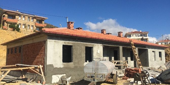 Uğurlu İlkokul Binasında Çalışmalar Sürüyor