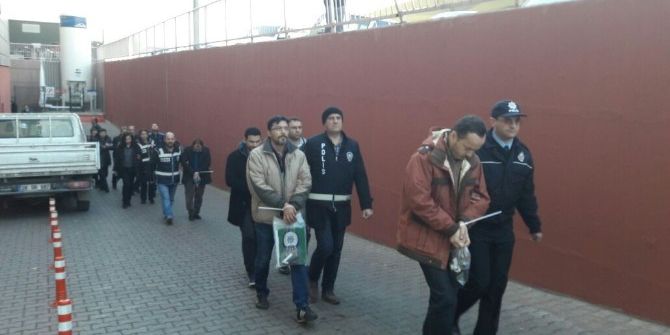 Bylock Kullanan 12 Kişi Adliyeye Sevk Edildi