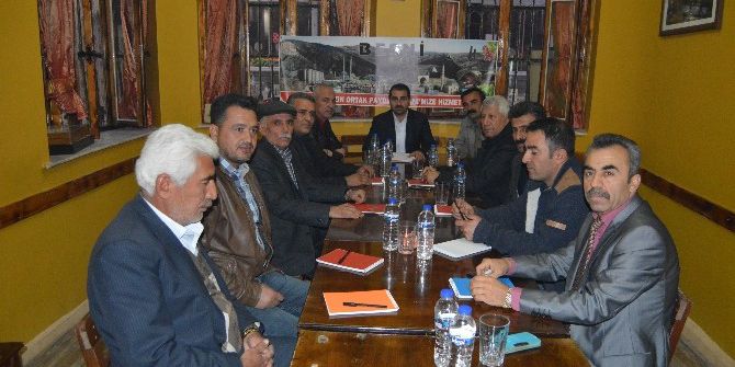 Başkan Kılınç Mahalle Muhtarlarıyla Bir Araya Geldi