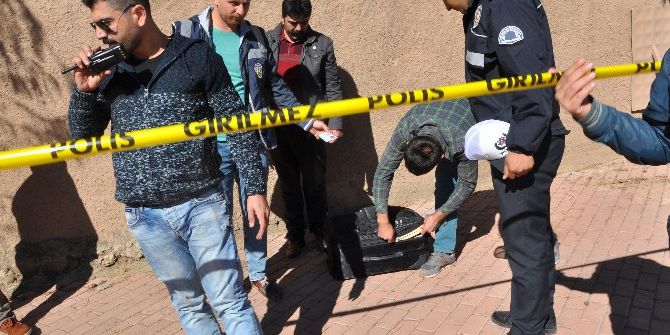 Askeriye Önündeki Şüpheli Paket, Tezkere Alan Askerin Valizi Çıktı