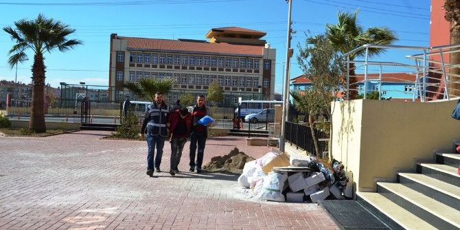 Ayvalık’ta Yaşlı Kadınların Korkulu Rüyası Kapkaççı Yakalandı