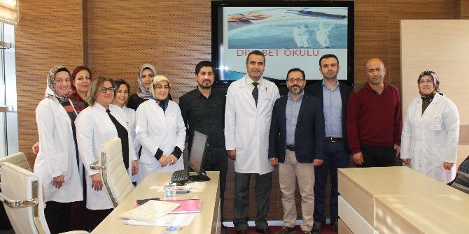 Hastalara Diyabet Eğitimi Verildi