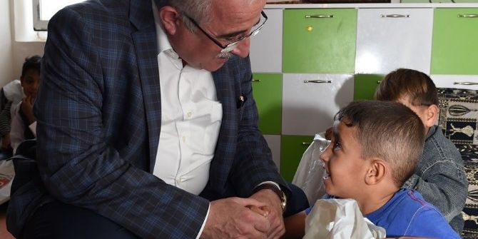 Vali Tuna Suriyeli Misafirleri Ziyaret Etti