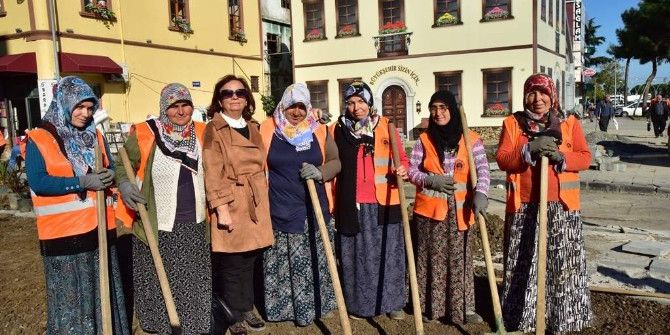 Peyzaj Düzenlemesine Kadın Eli