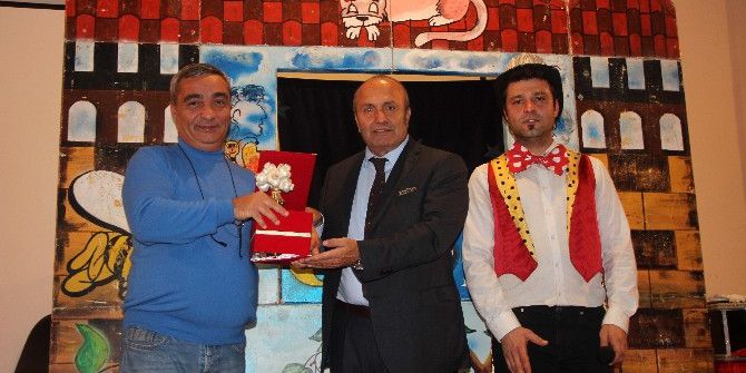 Taşköprü Belediyesi Minik Öğrencileri Kukla Tiyatrosu İle Buluşturdu