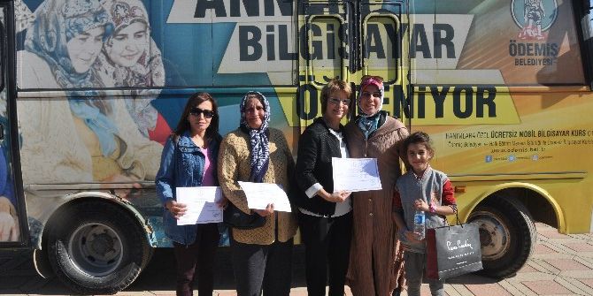 Bin 20 Anne Bilgisayar Öğrendi