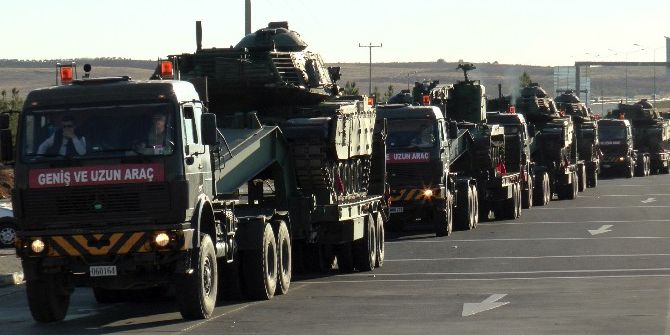 Sınıra Giden Tanklar Şanlıurfa’dan Geçti
