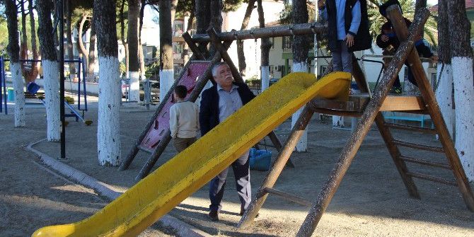 Germencik’te Meclis Üyesinin Park Tepkisi
