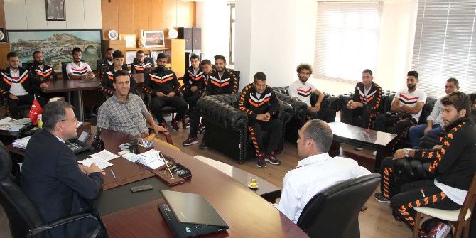 Turgut: “Medcem Silifke Belediyespor’un Her Zaman Yanındayız”