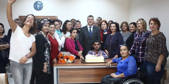 Tonla Zayıflayıp Pasta Kestiler