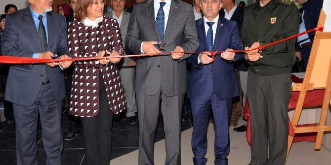 Yok Olmaya Yüz Tutmuş Keçe Sanatını Yaşatıyor