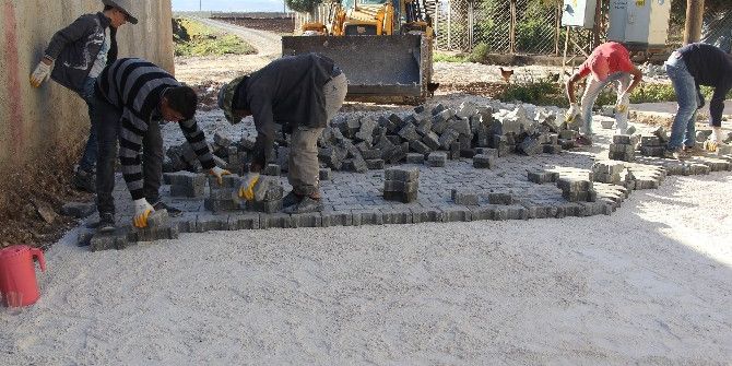 Eyyübiye Belediyesi Yol Yapımına Devam Ediyor