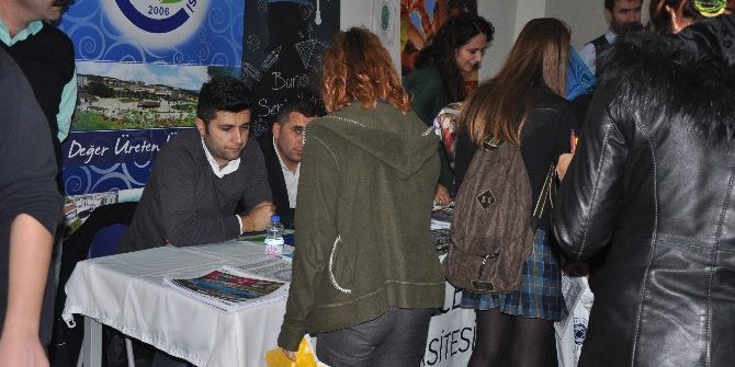 Düzce Üniversitesi Darıcalı Gençlerle Buluştu