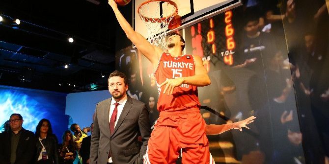 Hidayet Türkoğlu’nun Balmumu Heykeli Tanıtıldı