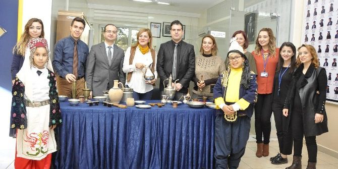 Gkv’de Adım Adım Türkiye Sergisi İlgi Görüyor