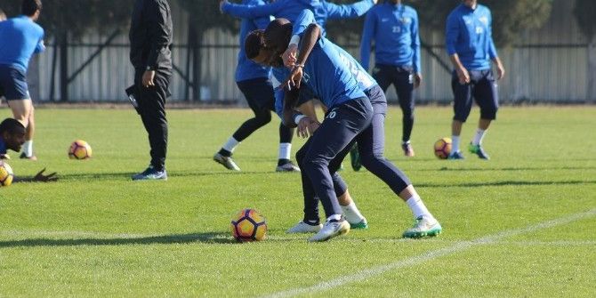 Akhisar Belediyespor, Fenerbahçe Maçı Hazırlıklarını Sürdürdü