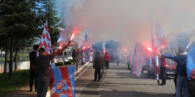 Trabzonspor’a Kılıçlı Uğurlama