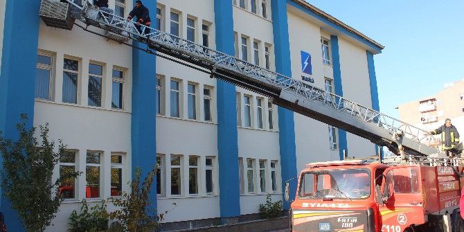 Vedaş’ta Yangın Ve Kurtarma Tatbikatı