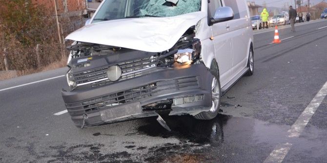 Tosya’da Minibüsün Çarptığı 1 Kişi Hayatını Kaybetti