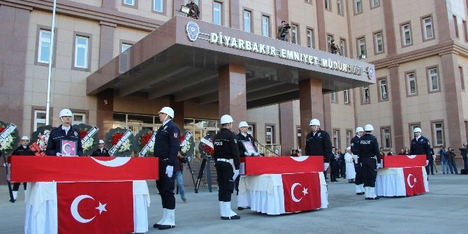 Şehitler Memleketlerine Uğurlandı