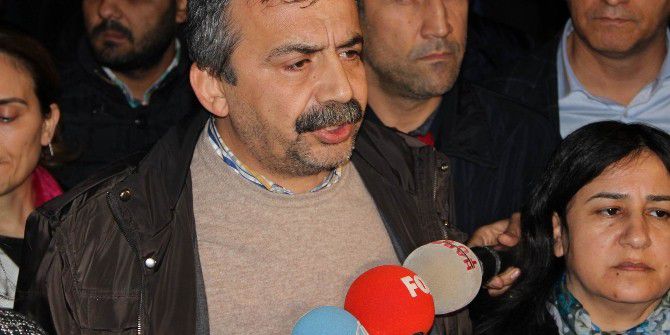 Hdp Heyetinden Tutuklama Sonrası İlk Açıklama