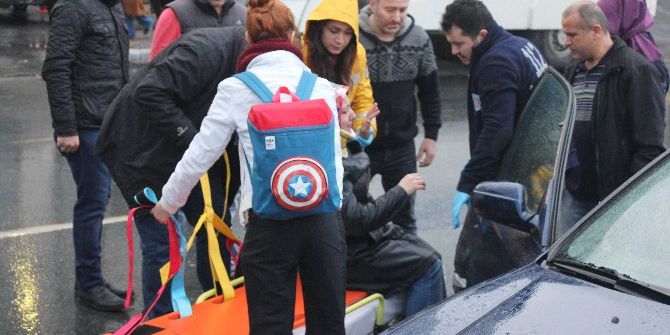 Kazada Yaralanan Kadın Uzun Süre Şoku Atlamadı