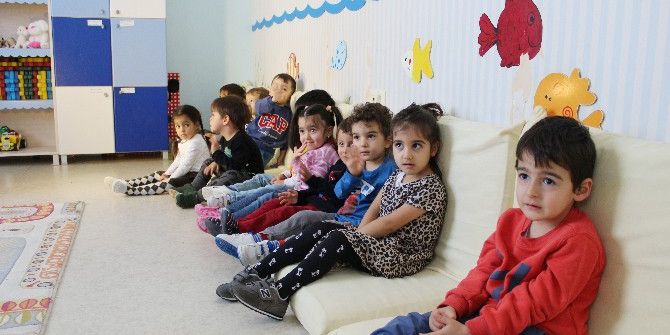 Altı İkiz Çocuk Aynı Kreşte Eğitim Görüyor