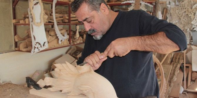 Dünyaya Kilise Kapısı Yapıyor