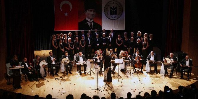 Yenimek Kursiyerlerinden Sonbahar Konseri