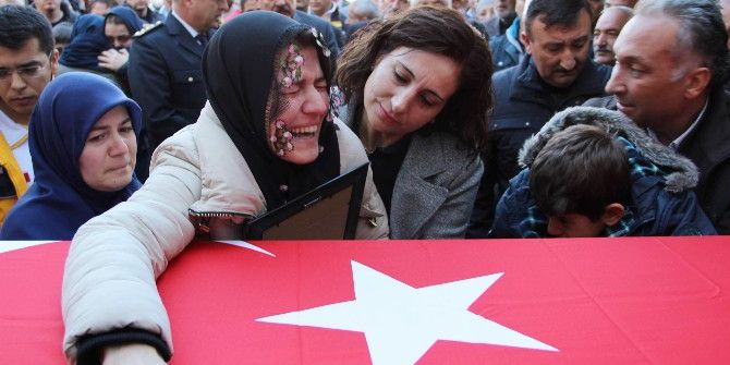 Şehit Eşe Son Veda