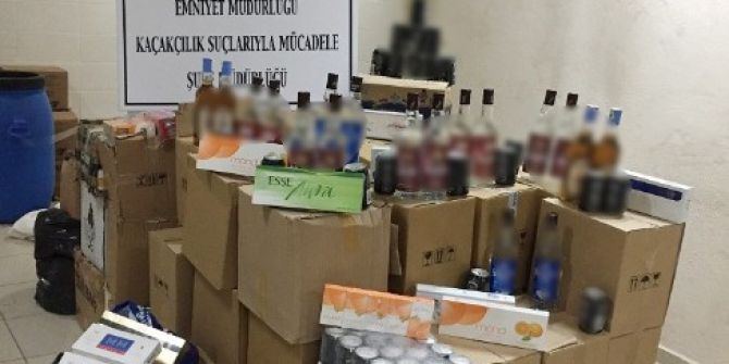 İzmir’de Kaçak İçki Satanlara Polisten Baskın