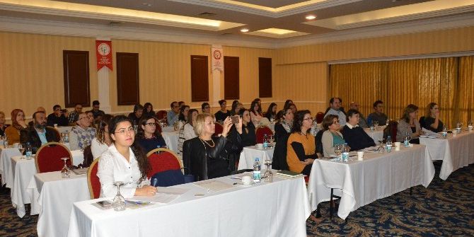 Eczacılara Astım Ve Koah Eğitimi