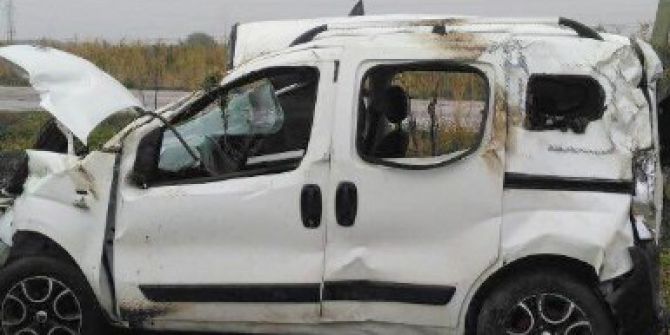 Köpeğe Çarpmamak İçin Takla Attı: 1 Ölü, 5 Yaralı