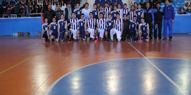 Potada Başlayan Dostluk Centilmence Sona Erdi