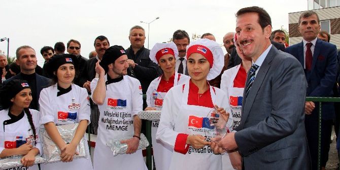 Memge’de 12 Kursiyere Plaket