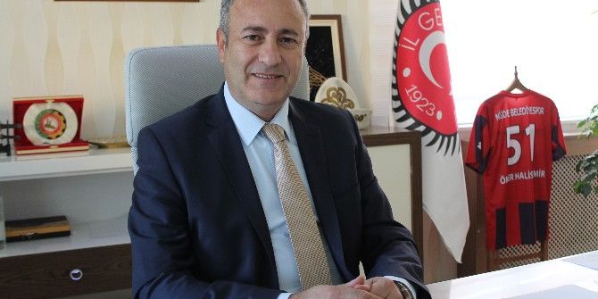 Niğde’nin Köyleri Sıcak Asfaltla Buluşuyor
