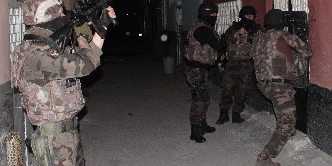 Adana’da Şafak Operasyonu Operasyonu