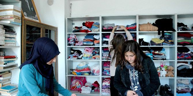 Bu Kütüphane Giydiriyor