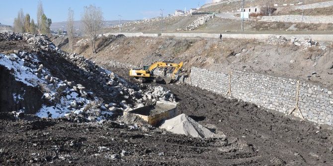 Bayrampaşa Deresi Islah Ediliyor