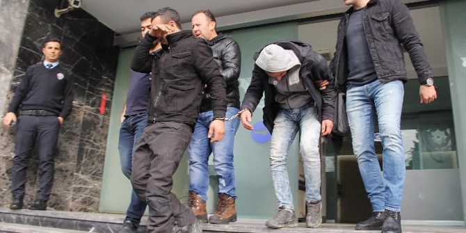 Atatürk Havalimanı’ndaki Silahlı Olayın Zanlıları Adliyeye Sevk Edildi