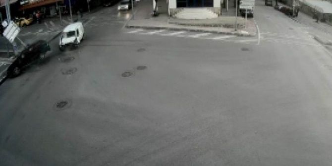 Kocaeli’nde Yaşanan Kazalar Mobese Kameralarına Yansıdı