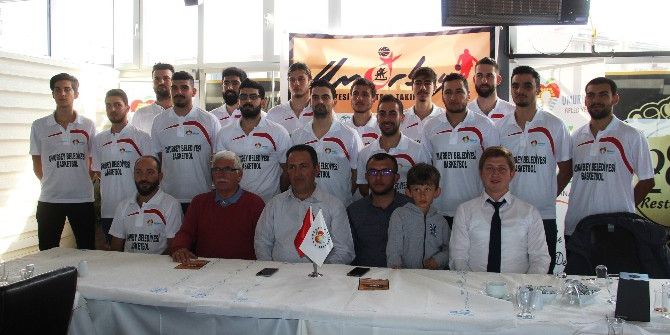 Umurbey Belediyesi Basketbol Takımı Görücüye Çıktı