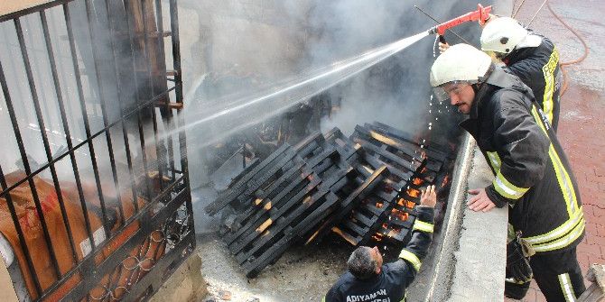Odunluk Yangını Paniğe Neden Oldu