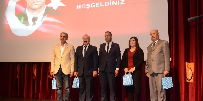 Uşak’ta “Şehit Ömer Halisdemir Şiir Yarışması” Düzenlendi