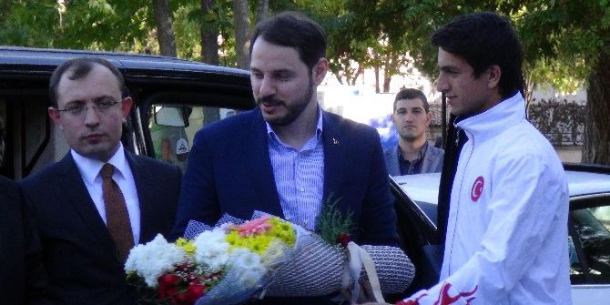 Bakan Albayrak, Erzincan Valiliğini Ziyaret Etti